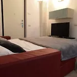 Alessandra لينّو